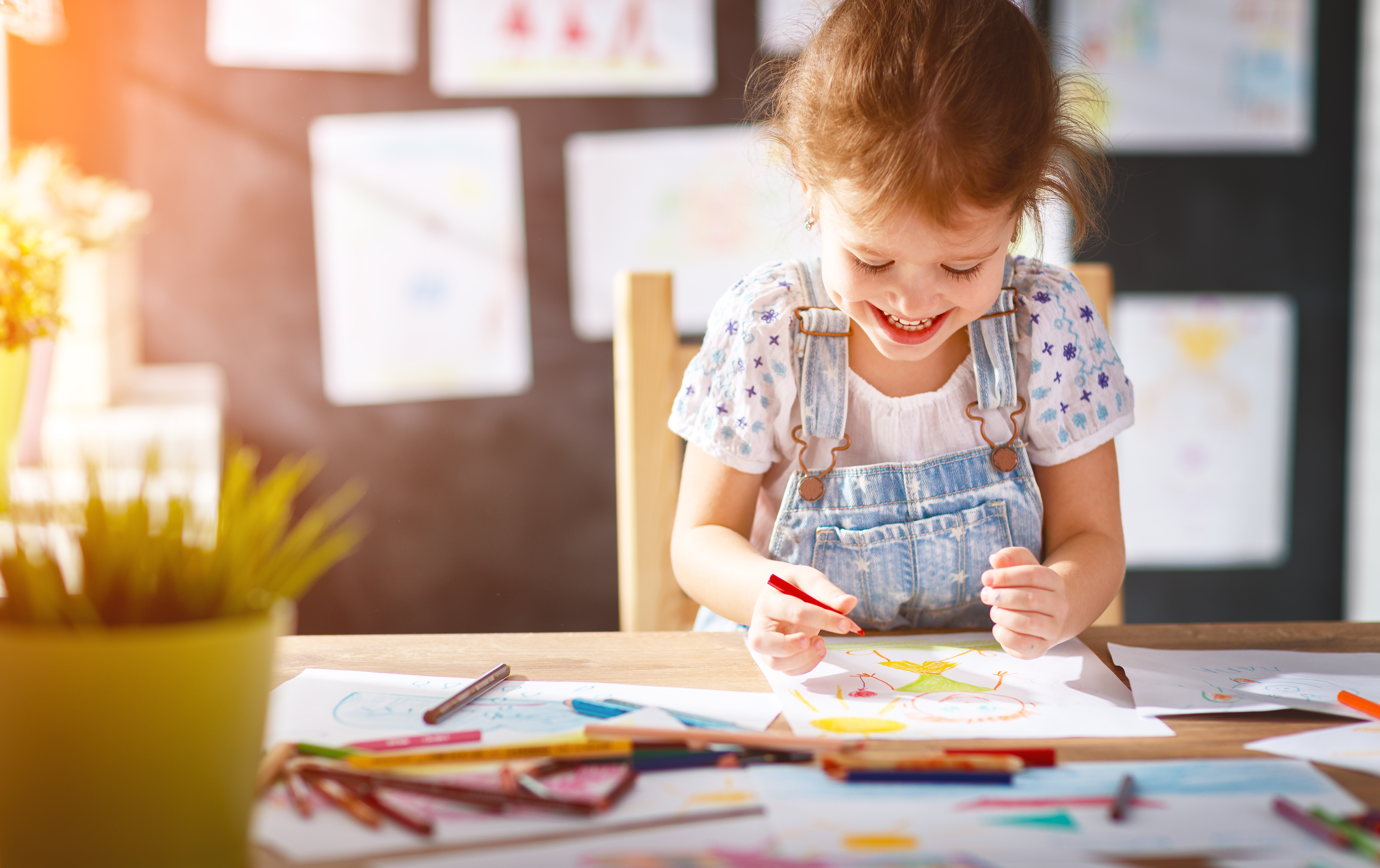 Stimuler l'intérêt du dessin chez les enfants, activités par âge